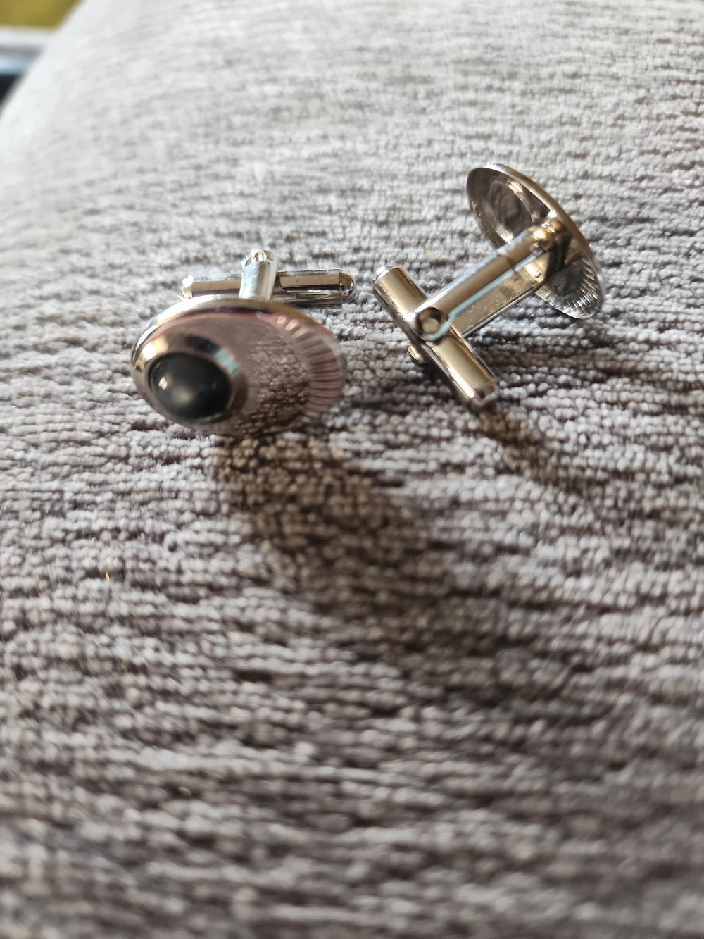 Vintage Silver Tone Black Cabochon Cufflinks – Classic Retro Men’s Accessories